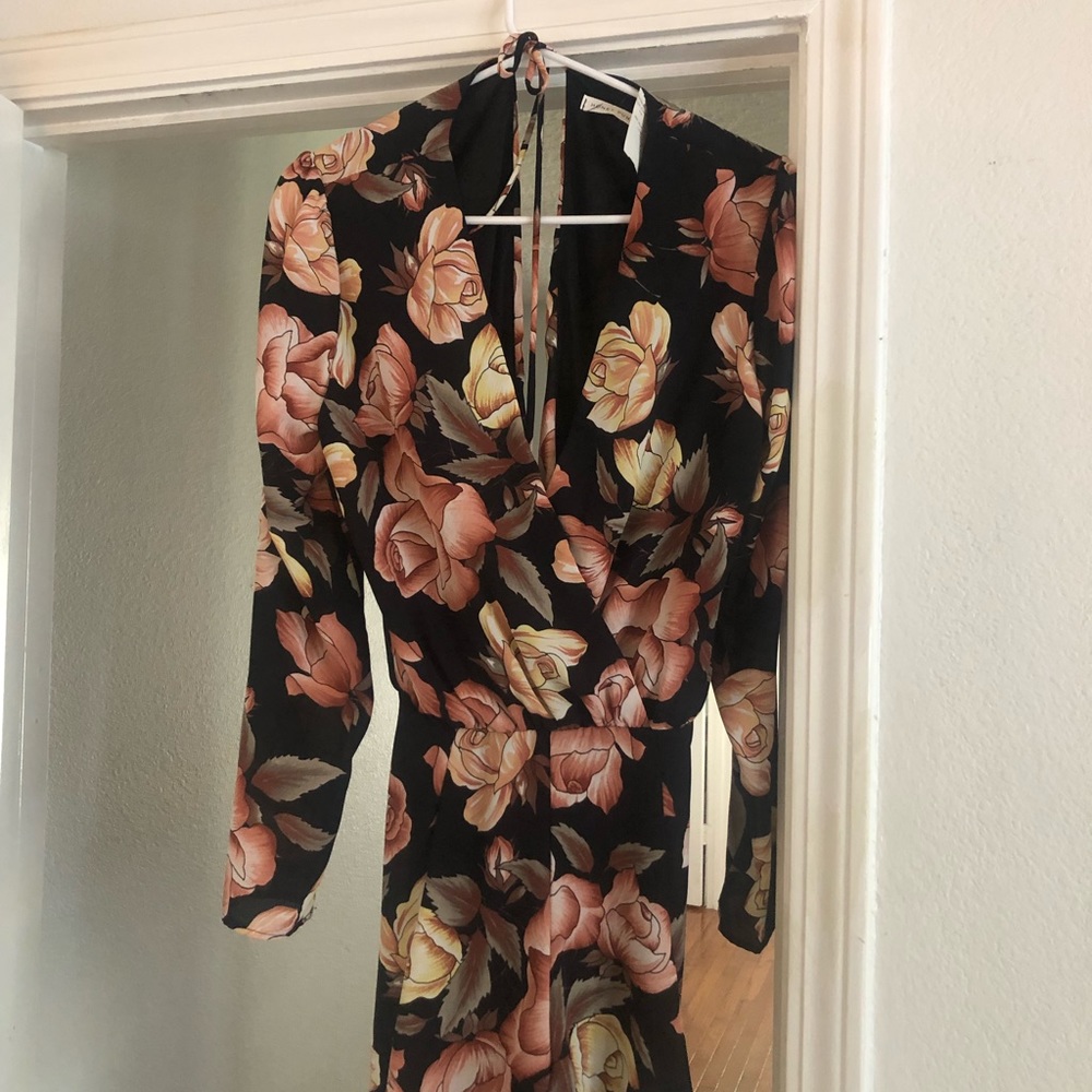 Honeypunch floral romper. Size small. Never worn